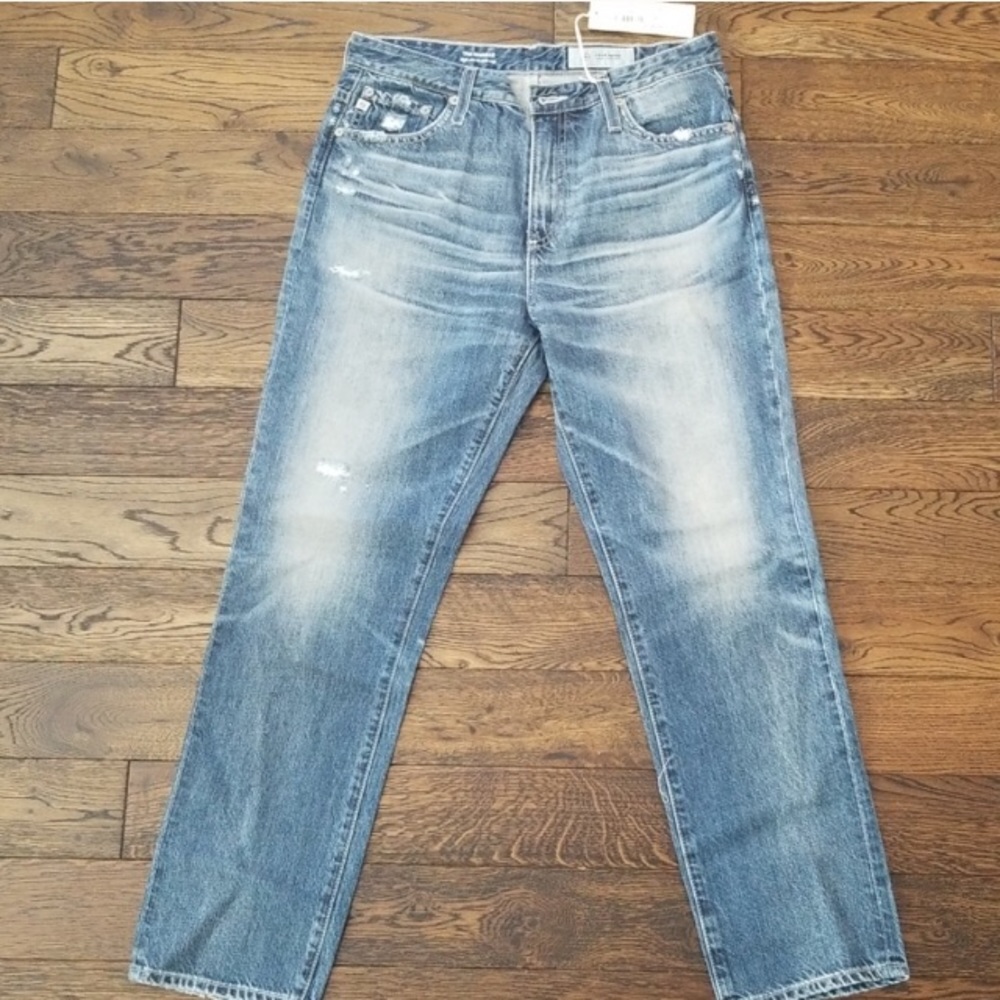 AG Isabelle high-rise straight crop denim.